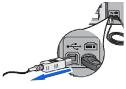 Рисунок: Отсоедините кабель USB из разъема на задней панели принтера.