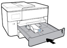 De invoerlade in de printer plaatsen