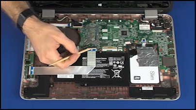 Rimozione e sostituzione della batteria per i computer convertibili HP ENVY  15-u000 x360 | Assistenza clienti HP®