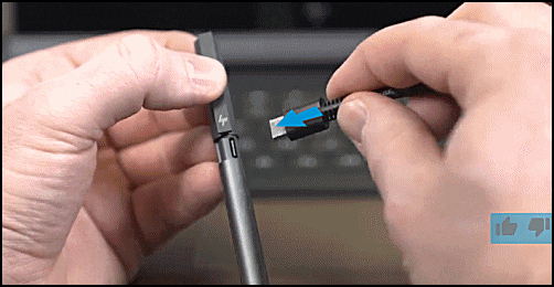Plugging in the USB-C plug to the pen's charger