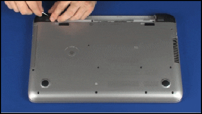 Entfernen und Ersetzen der oberen Abdeckung von HP ENVY 17-K000 Notebooks |  HP® Kundensupport