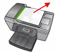 Imagen que muestra cómo retirar el papel de la bandeja del alimentador de documentos