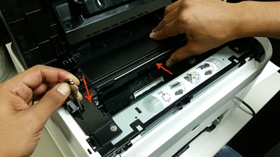 Impresoras HP LaserJet Pro CP1025 - No se puede quitar los cartuchos de  tóner (solo para agentes) | Soporte al cliente de HP®