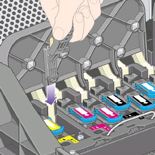 HP Designjet 4000 打印机系列 - 如何清洁打印