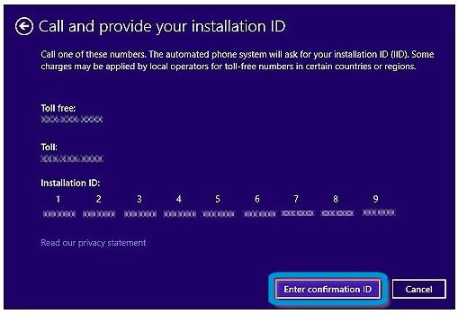 Bildschirm „Anrufen und Installations-ID eingeben“ mit blau umrandeter Schaltfläche „Bestätigungs-ID eingeben“